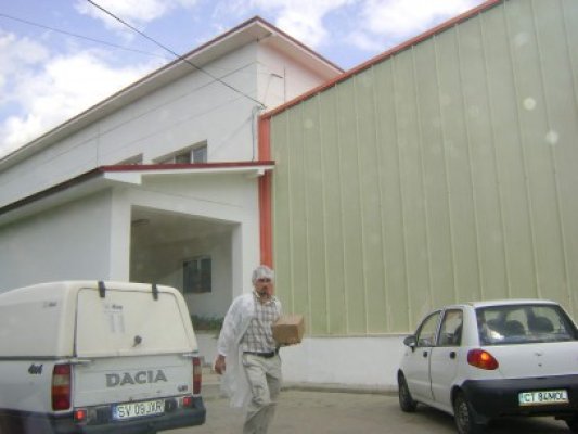 Veste bună: Fabrica La Dorna de la Kogălniceanu nu se mai închide